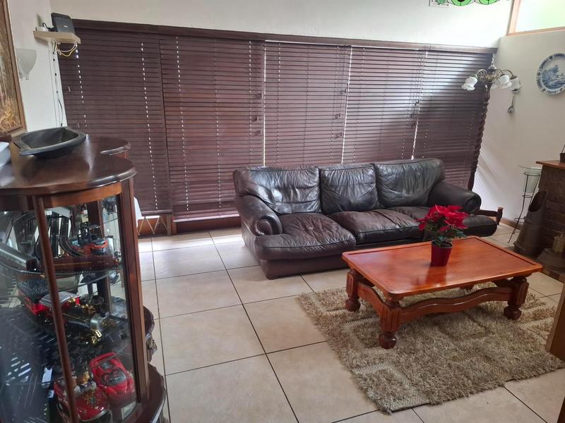 4 Bedroom Property for Sale in Parow North Western Cape